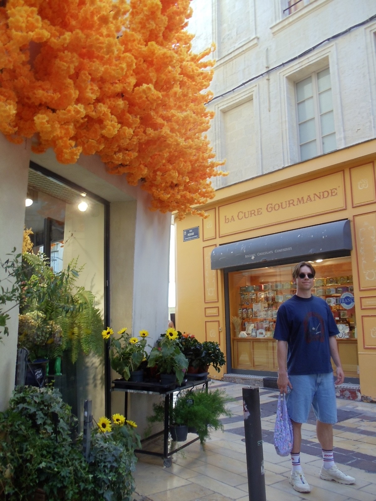 France — rue Rouge